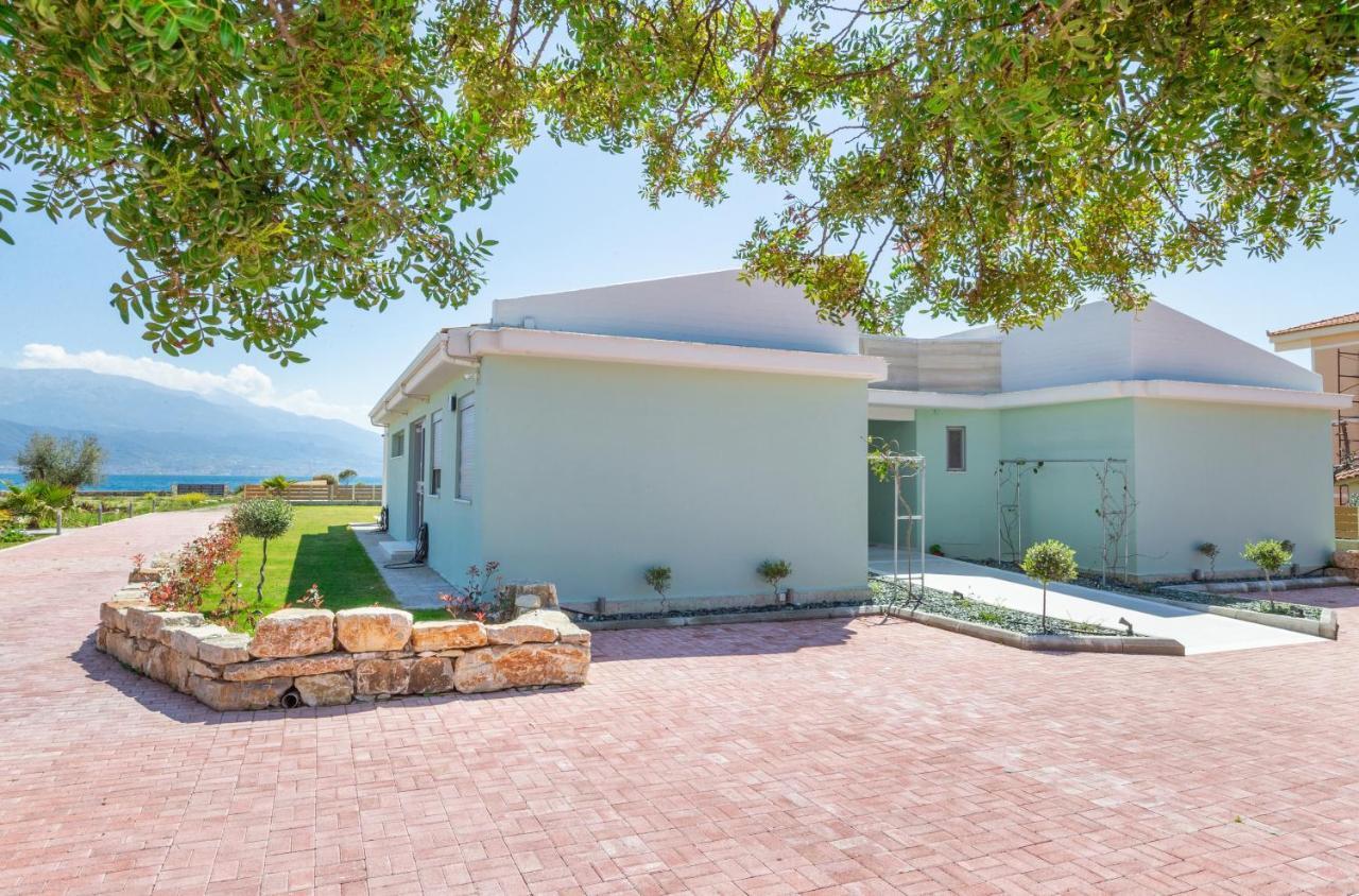 La Villa Del Mare - Nafpaktos Beach Exterior photo