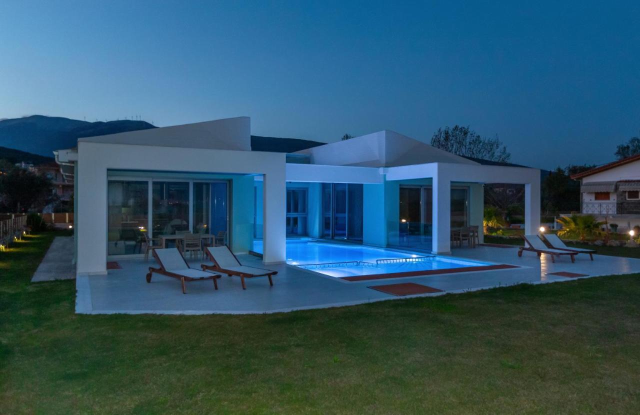 La Villa Del Mare - Nafpaktos Beach Exterior photo