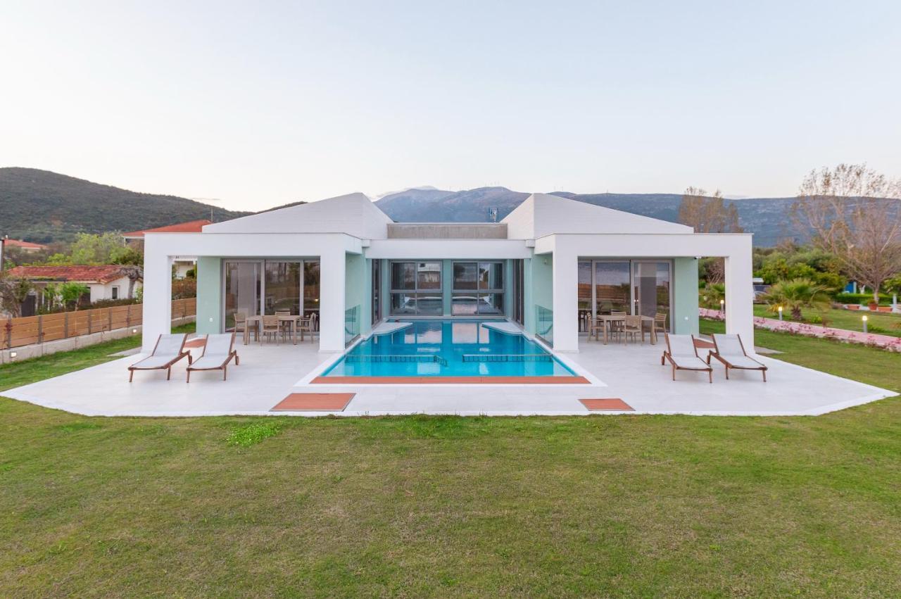 La Villa Del Mare - Nafpaktos Beach Exterior photo