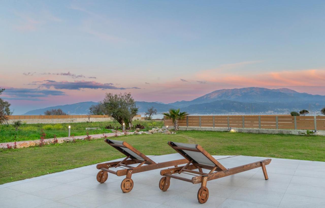 La Villa Del Mare - Nafpaktos Beach Exterior photo